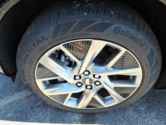 New 2026 Cadillac Optiq Luxury 1 RWD image 12