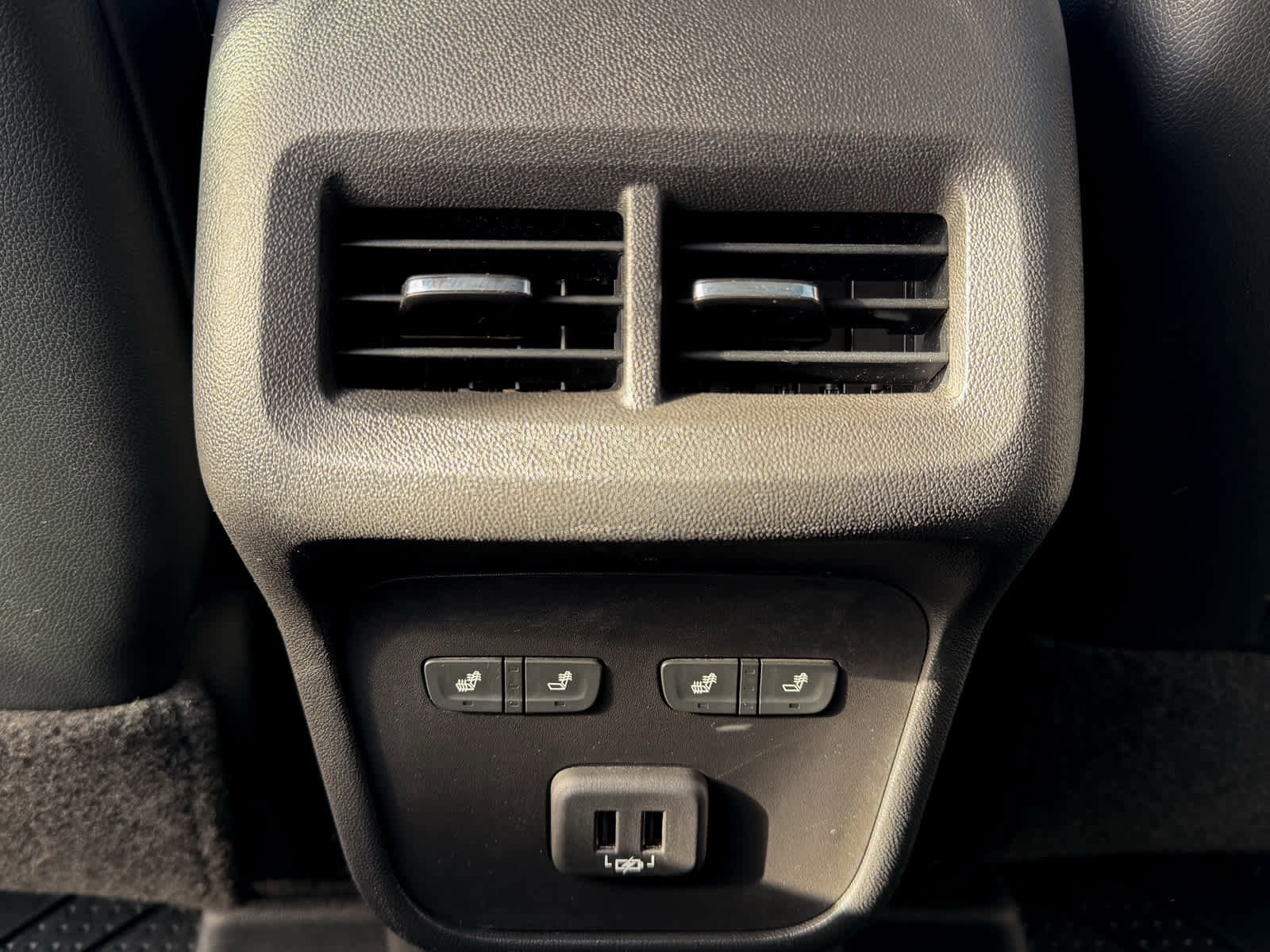 Used 2020 Chevrolet Equinox Premier image 10