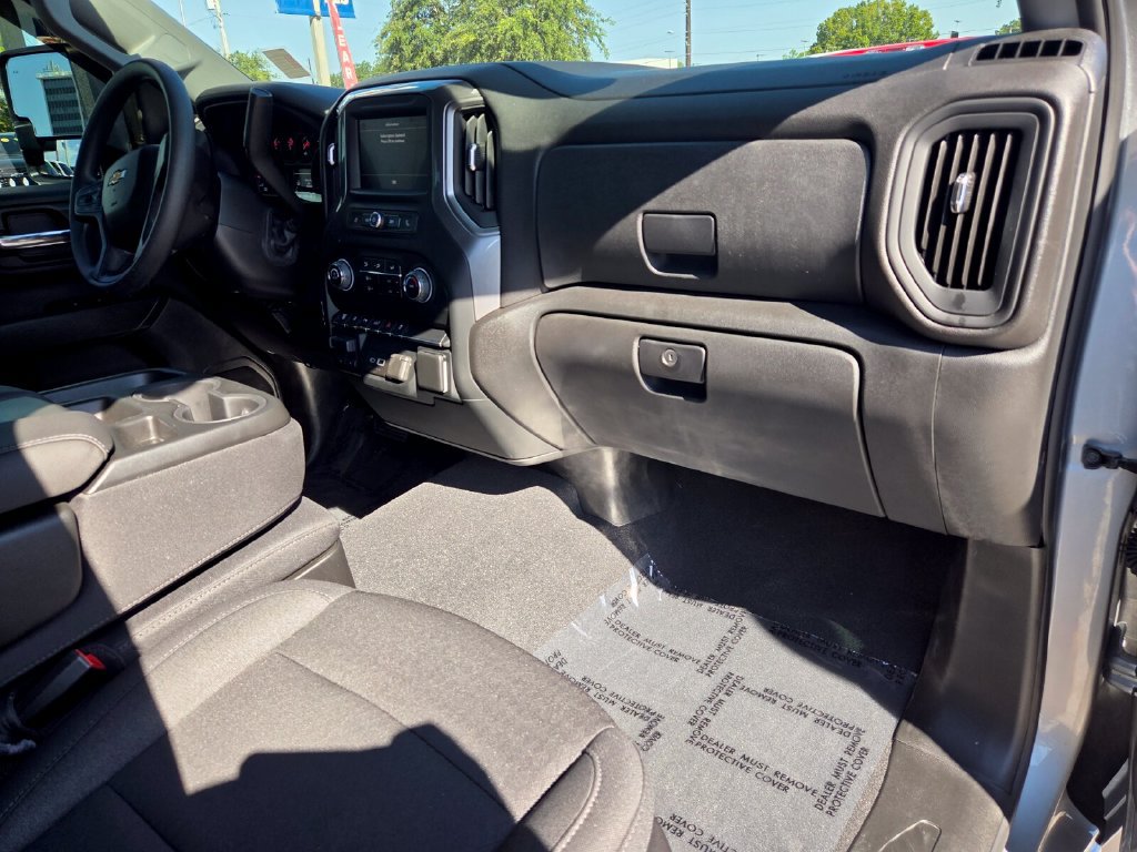 Used 2024 Chevrolet Silverado 2500 Custom w/ Custom Value Package AWD/4WD image 18