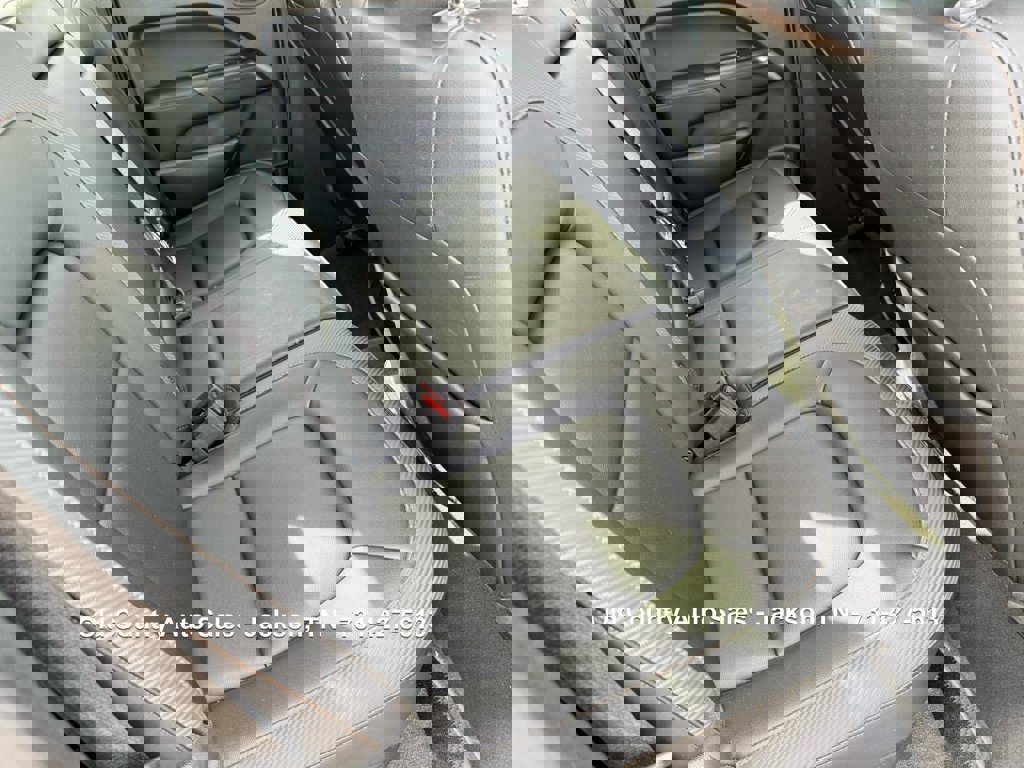 Used 2021 GMC Canyon AT4 w/ Driver Alert Package image 24