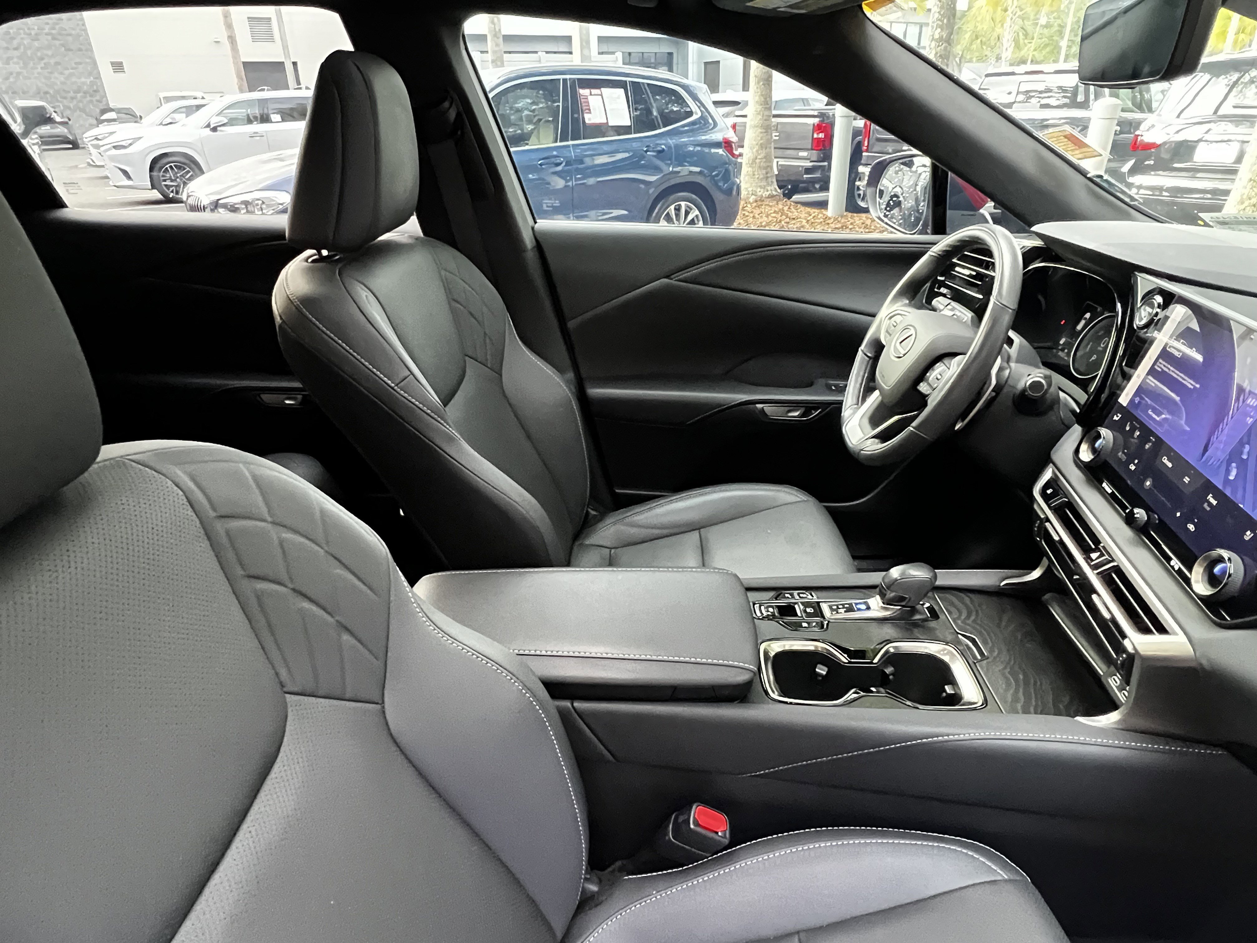 Used 2024 Lexus RX 350h w/ Convenience Package AWD/4WD image 46