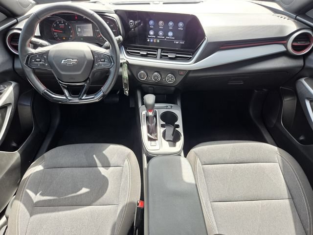 Certified 2024 Chevrolet Trax RS w/ Sunroof Package FWD image 11