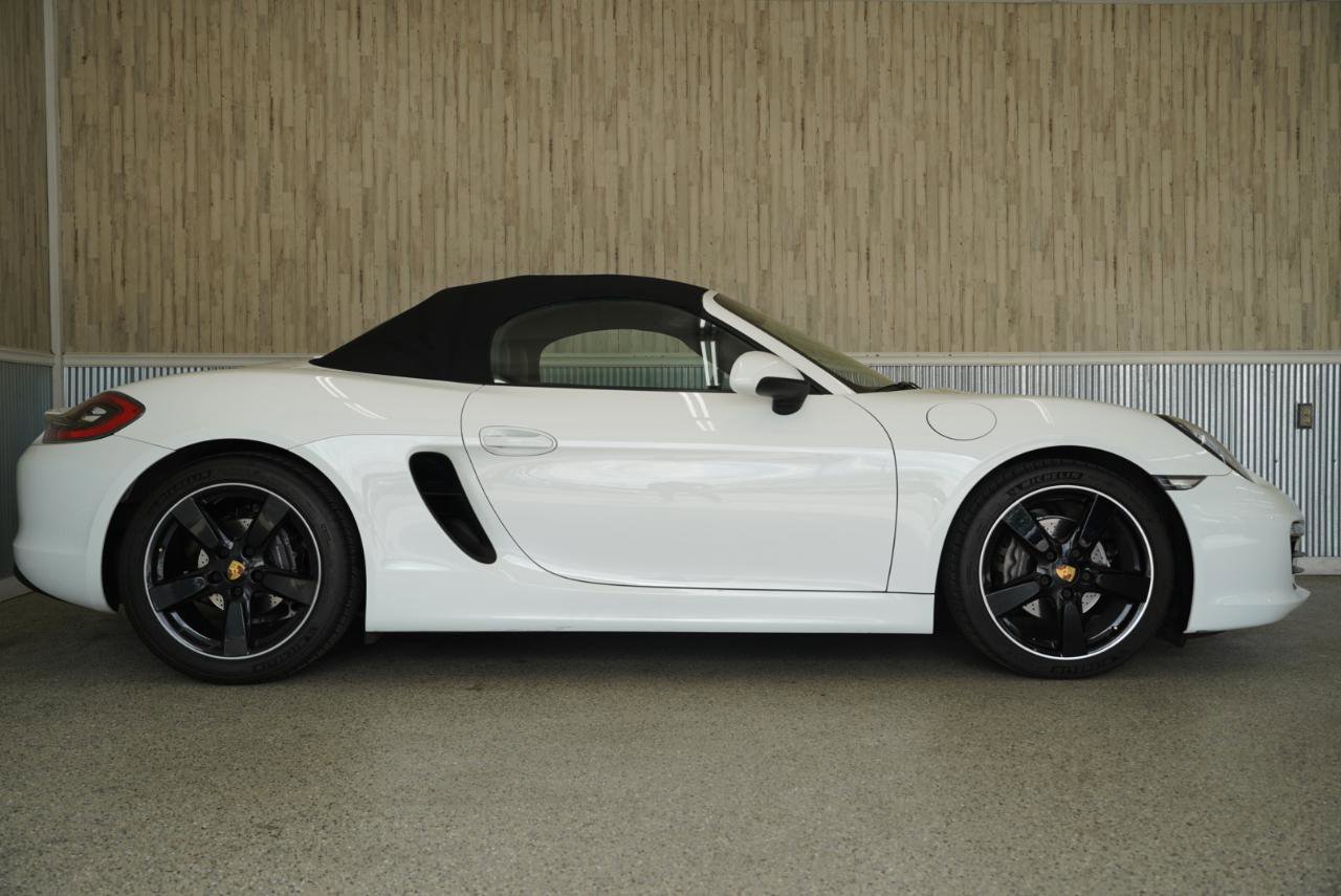 Used 2016 Porsche Boxster RWD image 6