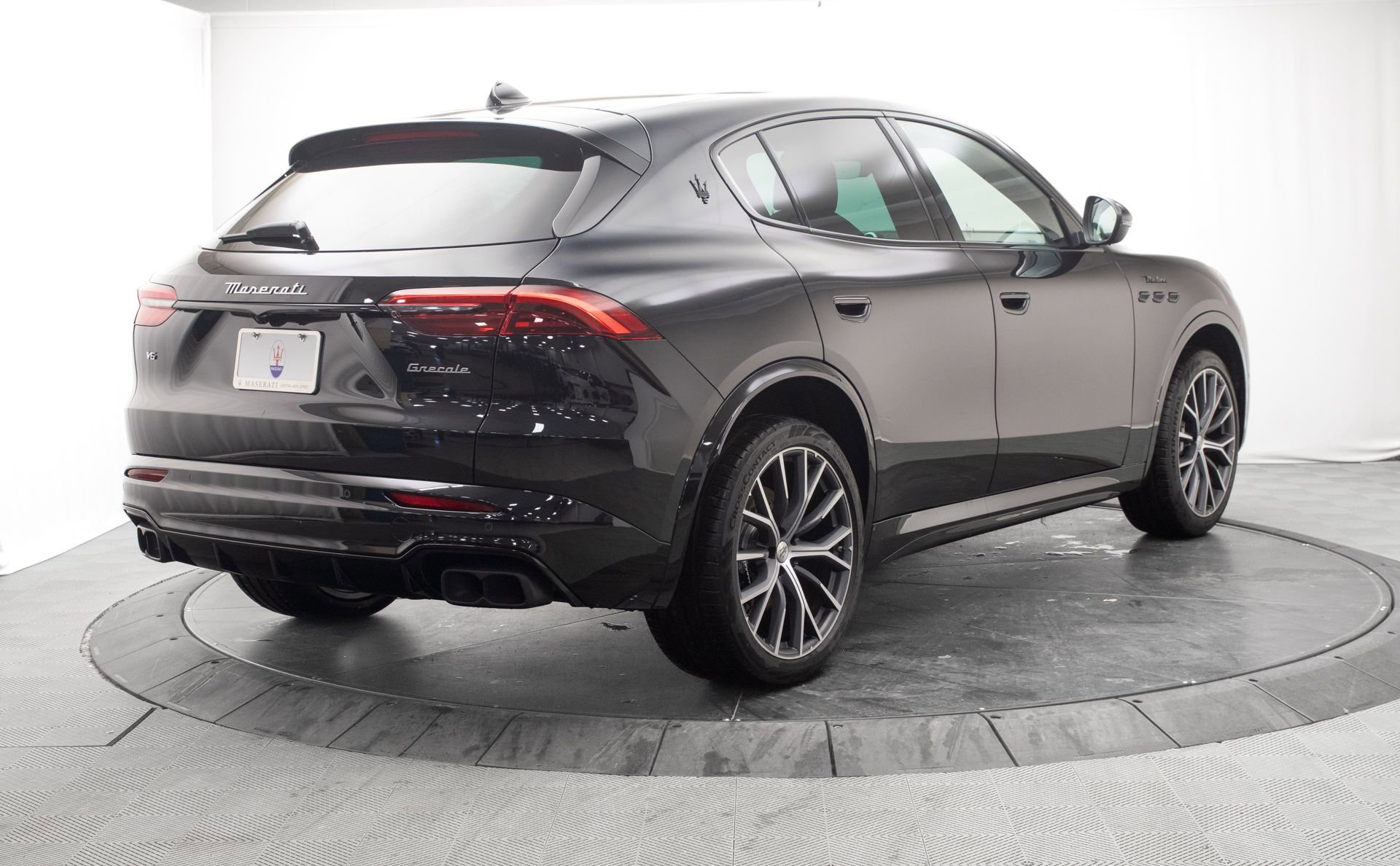 New 2026 Maserati Grecale Modena image 3