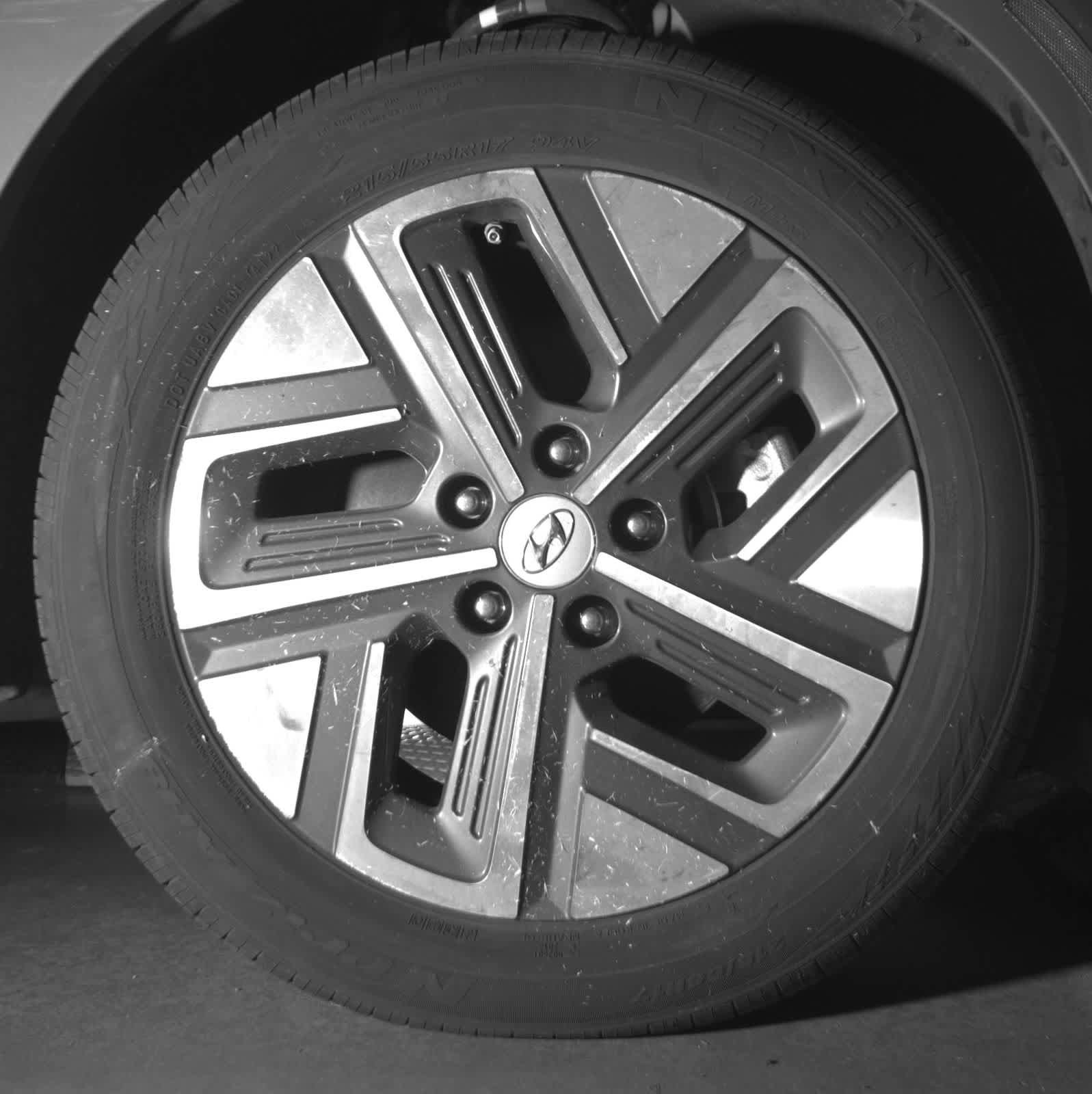 Used 2023 Hyundai Kona SEL FWD image 11