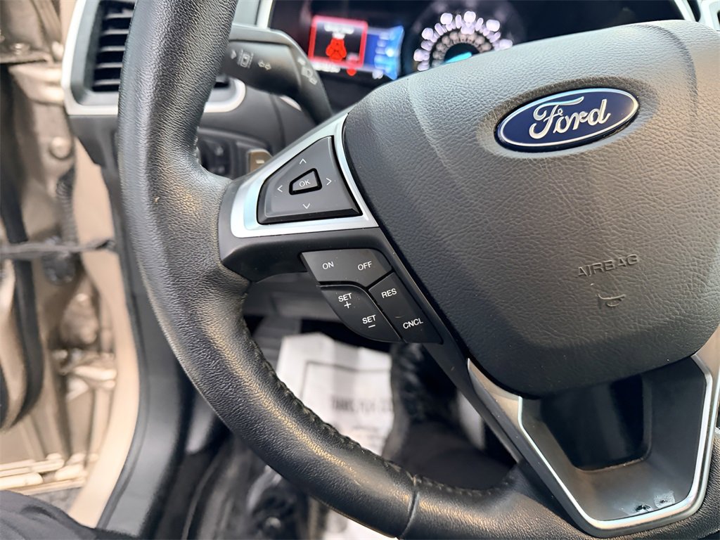 Used 2020 Ford Edge SEL w/ Convenience Package image 24