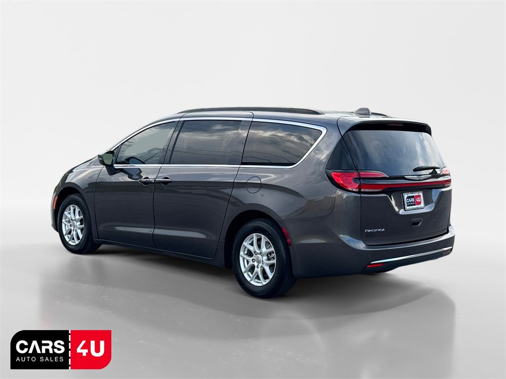 Used 2022 Chrysler Pacifica Touring-L image 5