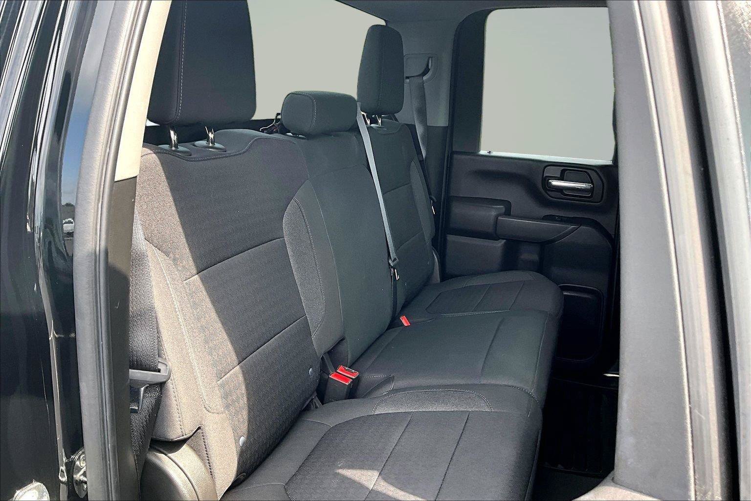 Used 2022 Chevrolet Silverado 2500 Custom w/ Custom Value Package AWD/4WD image 29