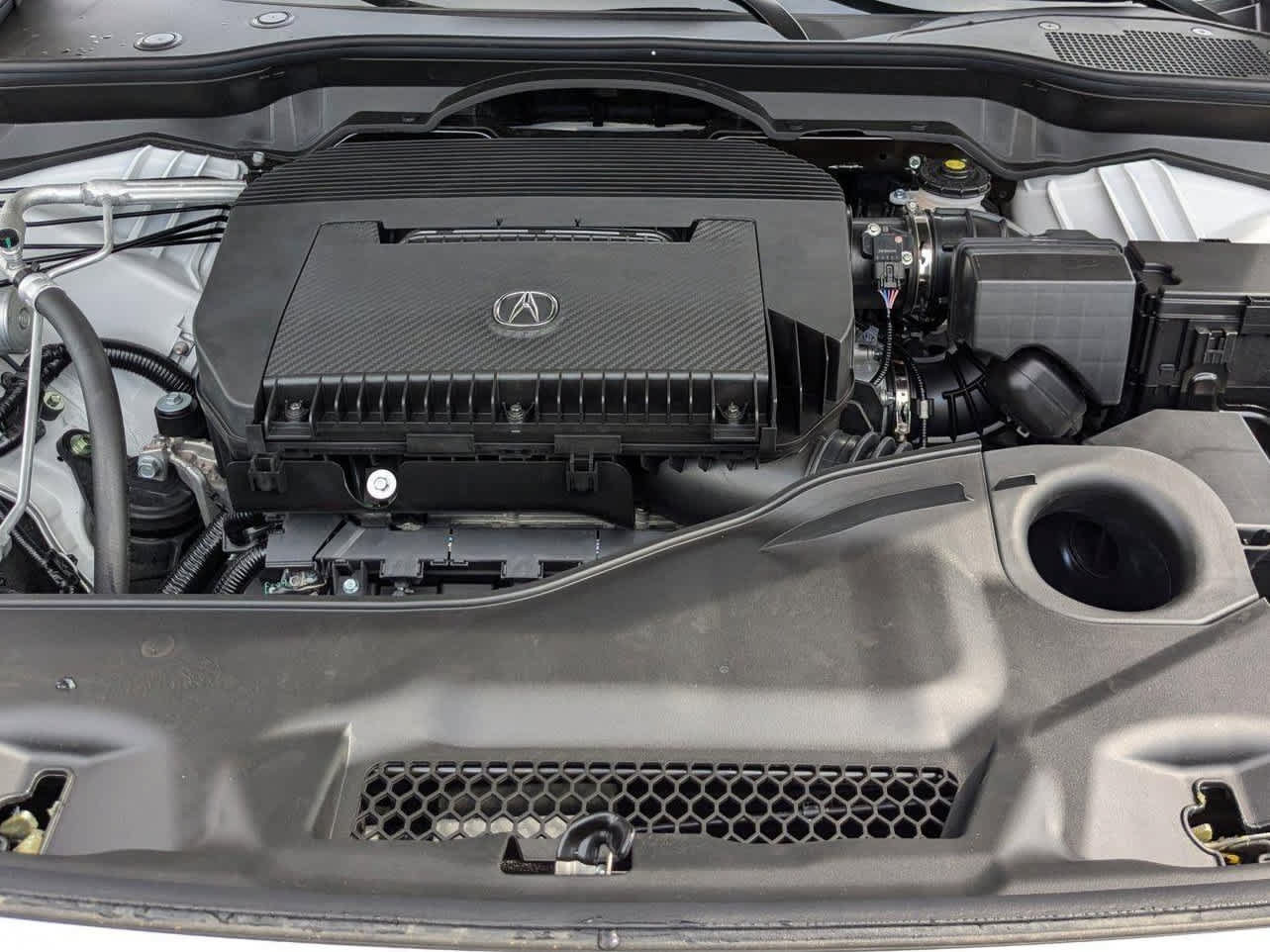 New 2026 Acura MDX w/ Technology Package FWD image 9