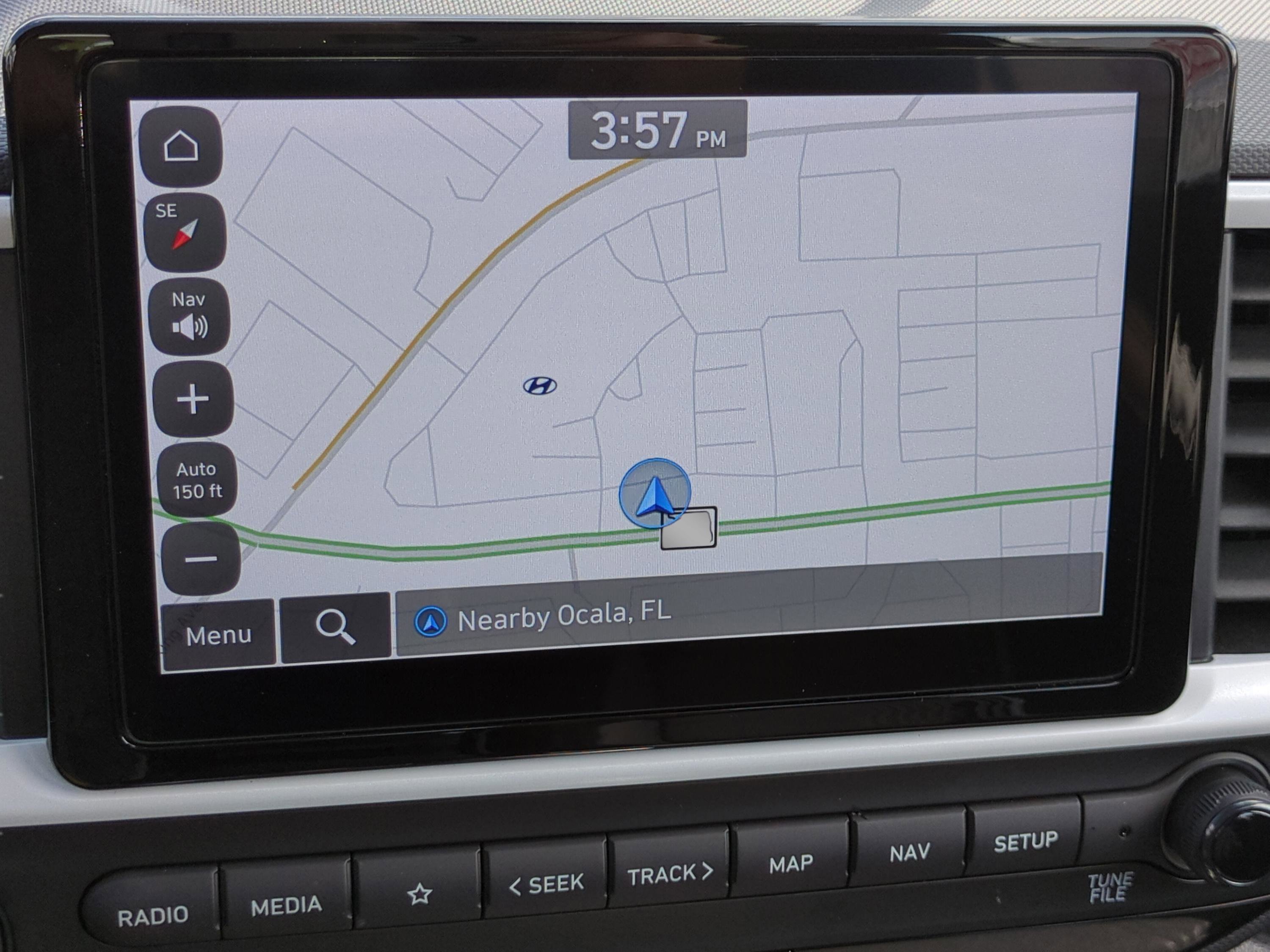 Certified 2025 Hyundai Venue Limited FWD image 17