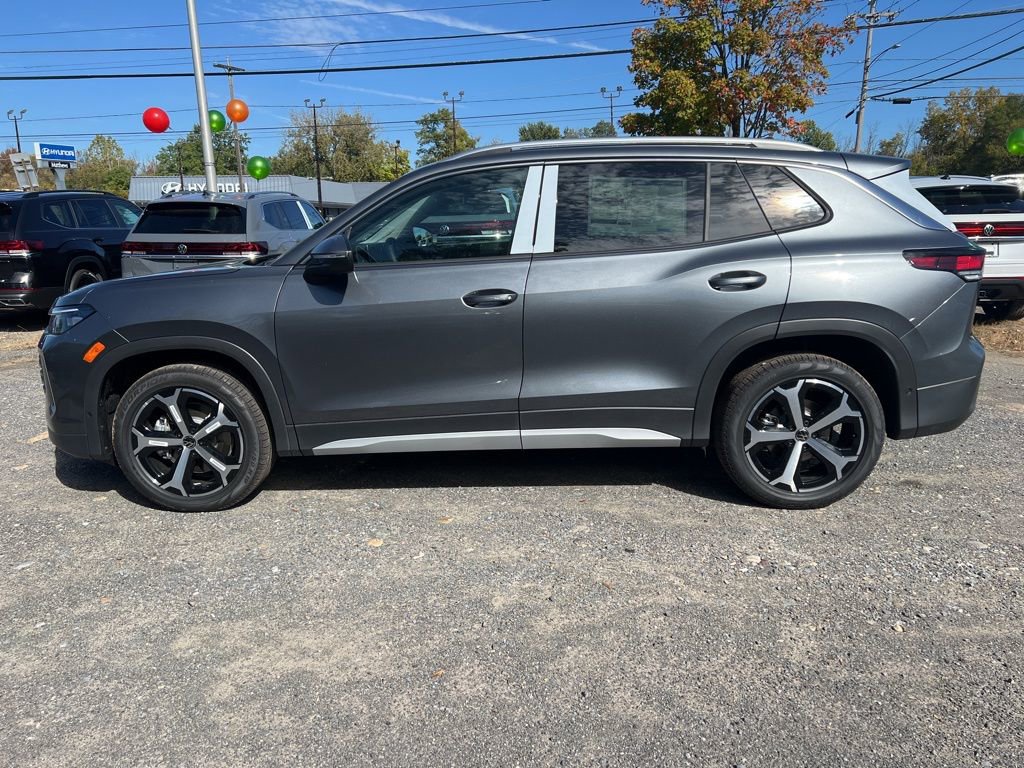 New 2025 Volkswagen Tiguan SE image 15