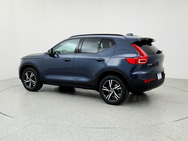 New 2026 Volvo XC40 B5 Core w/ Climate Package image 7