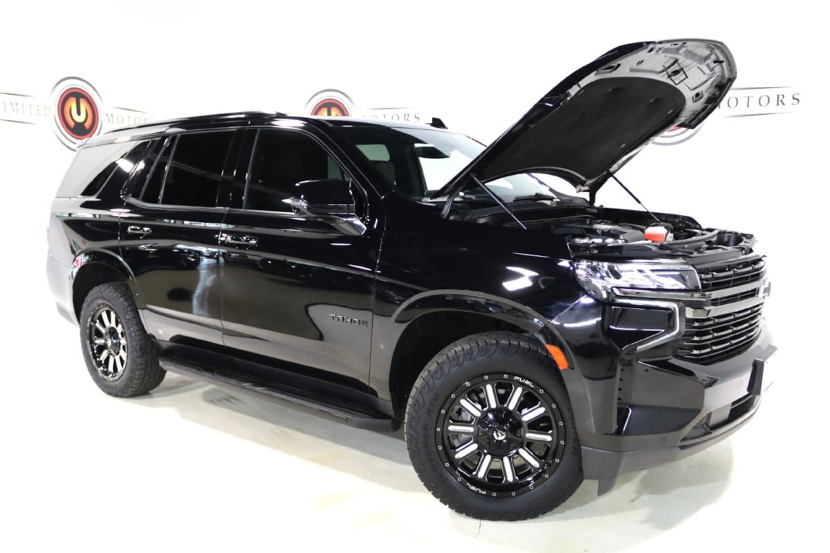 Used 2022 Chevrolet Tahoe RST w/ Luxury Package AWD/4WD image 31