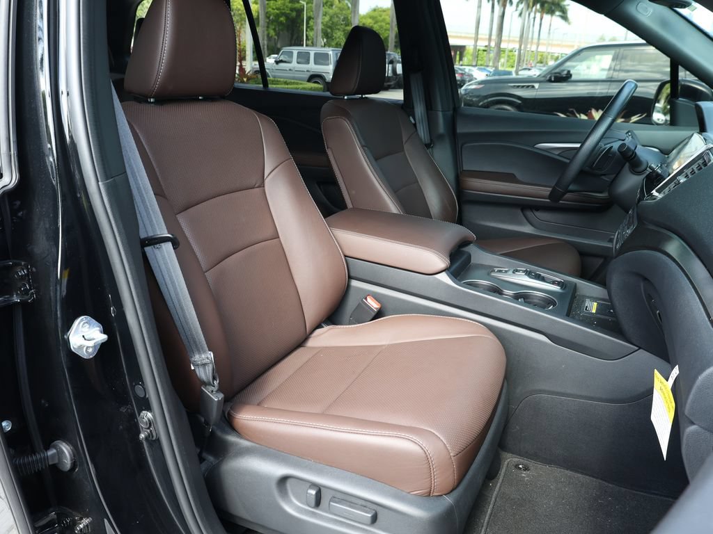 Used 2025 Honda Passport EX-L image 23