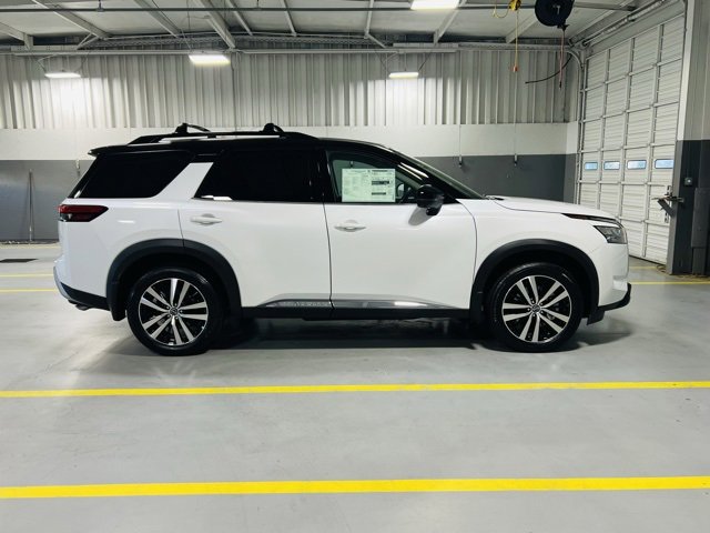 New 2025 Nissan Pathfinder Platinum image 21