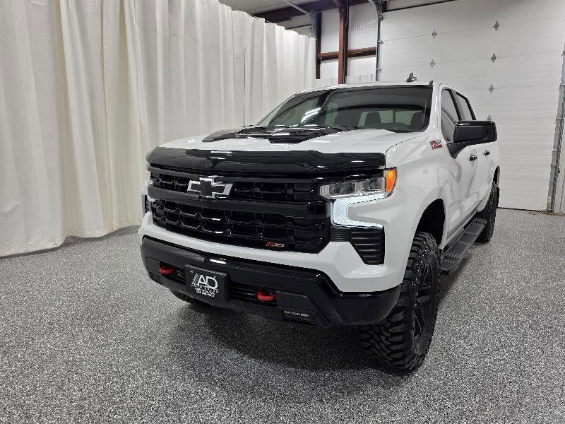 Used 2024 Chevrolet Silverado 1500 LT Trail Boss w/ Convenience Package II image 5