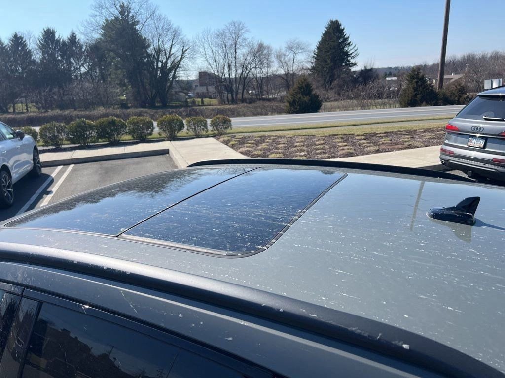 Used 2025 Audi Q3 2.0T Premium w/ Convenience Package image 7