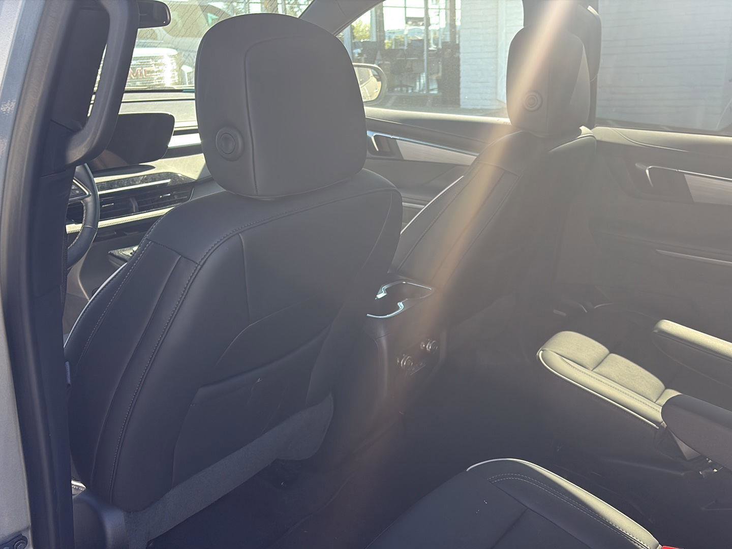 Used 2025 Buick Enclave Preferred image 12