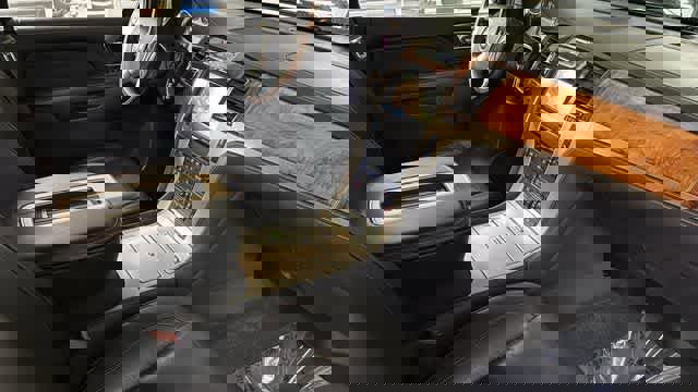 Used 2014 Cadillac Escalade ESV Platinum image 36