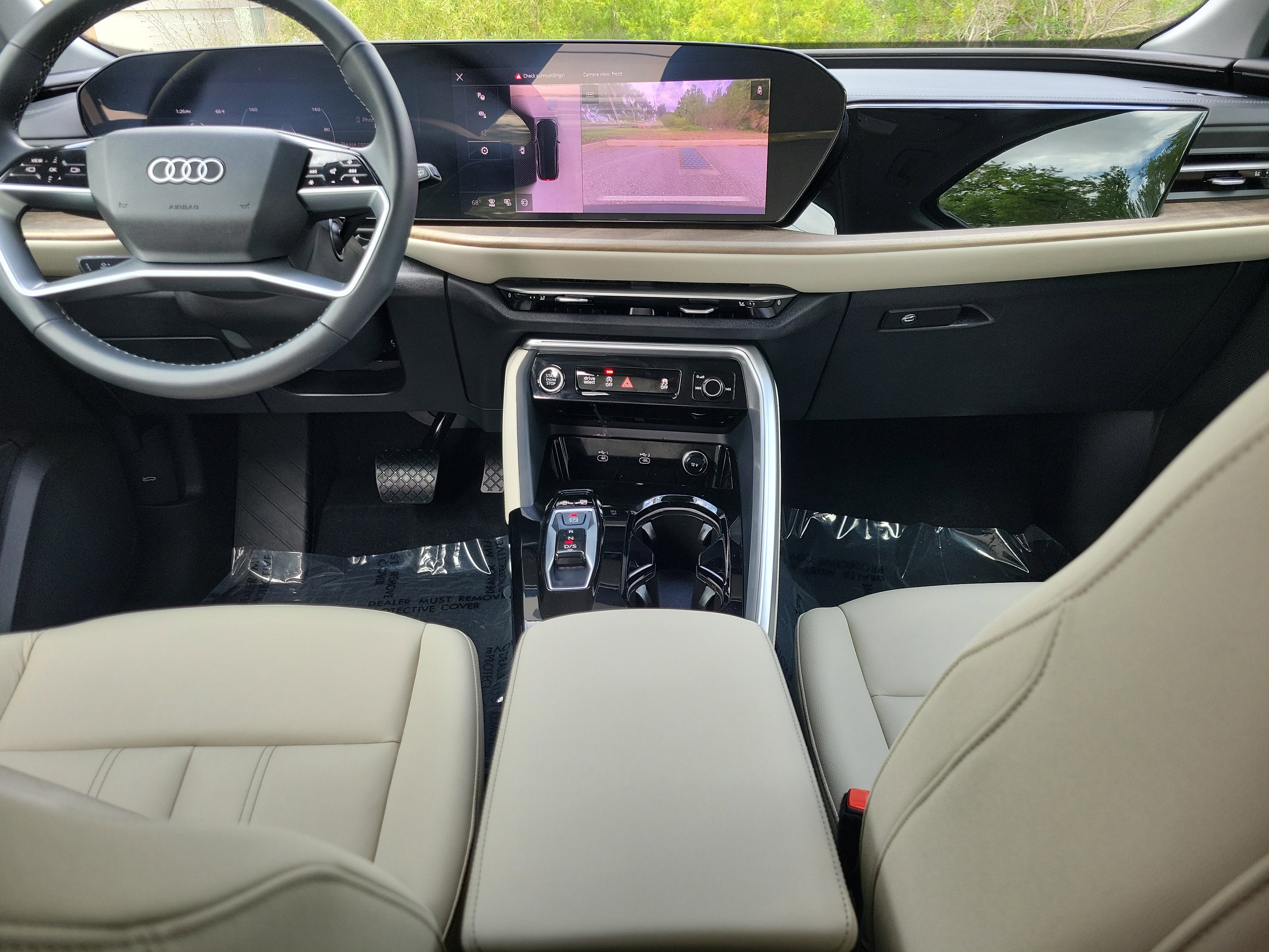 Used 2025 Audi Q5 Premium w/ Convenience Package image 14