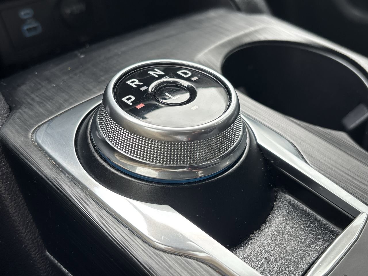 Used 2022 Ford Escape SEL image 25