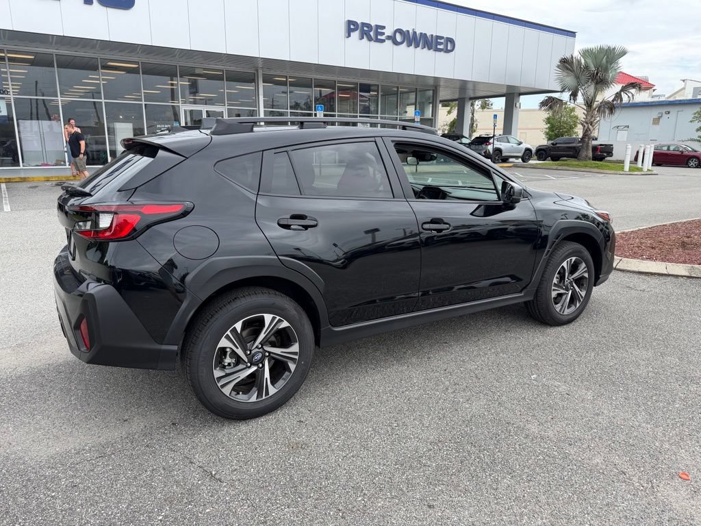 Used 2026 Subaru Crosstrek 2.5i Premium AWD/4WD image 3