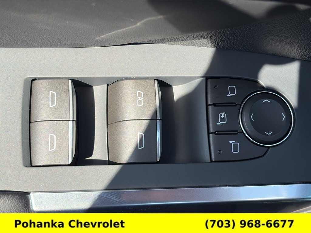 New 2027 Chevrolet Traverse RS w/ LPO, Floor Liner Package AWD/4WD image 22