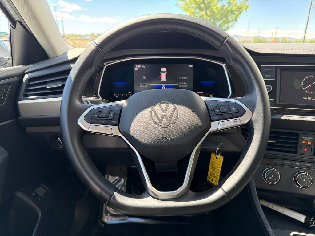 Certified 2022 Volkswagen Jetta S FWD image 17