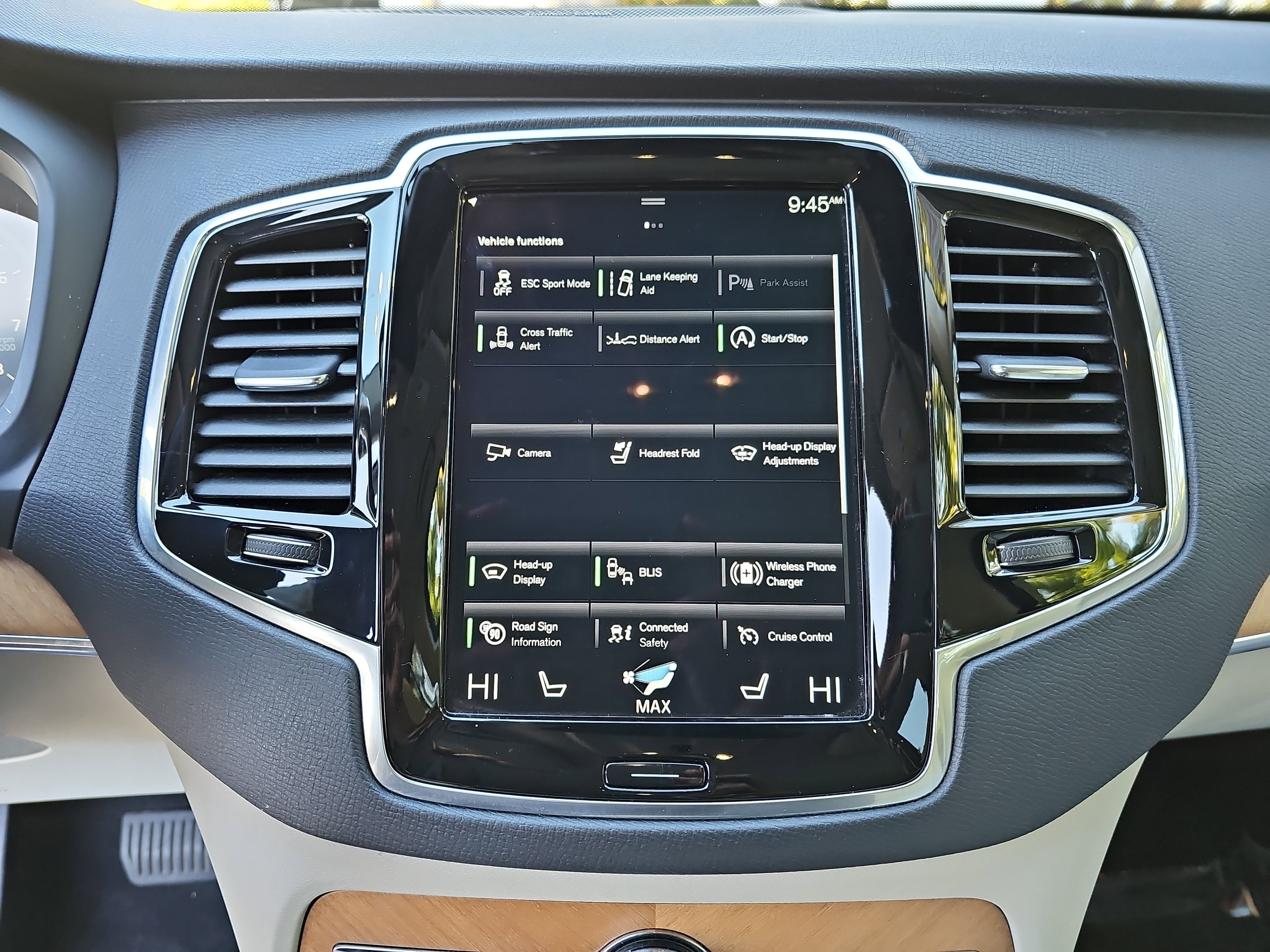 Used 2021 Volvo XC90 T6 Momentum image 21