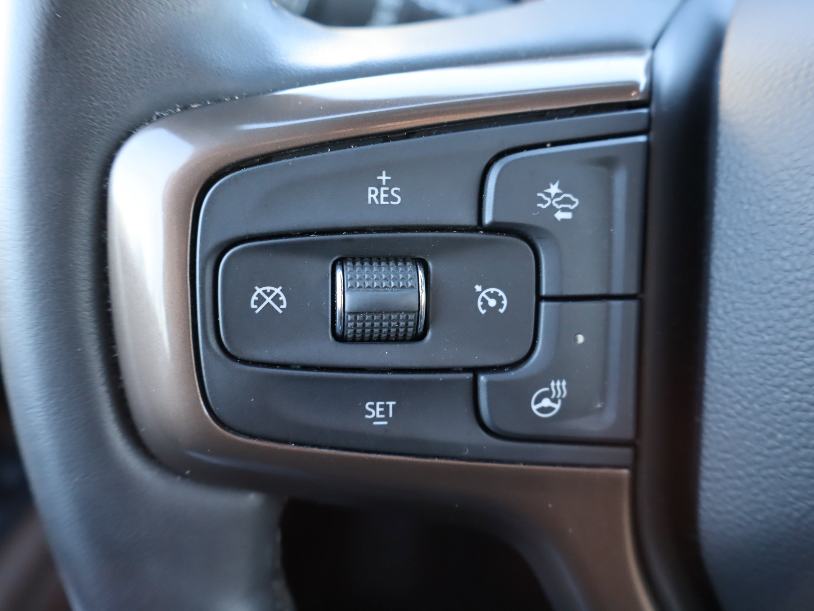 Certified 2024 Chevrolet Suburban High Country w/ Premium Package image 23