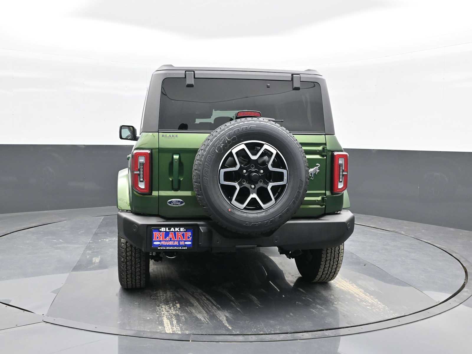 New 2024 Ford Bronco Outer Banks image 7