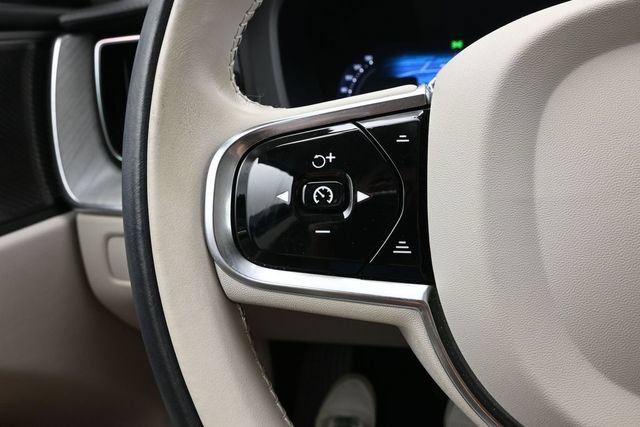 Used 2024 Volvo XC60 B5 Ultimate w/ Climate Package AWD/4WD image 27