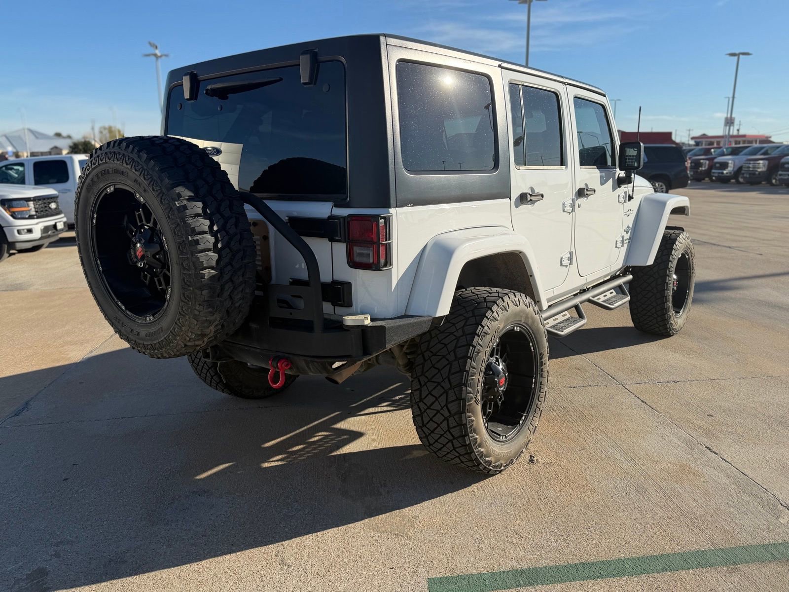 Used 2015 Jeep Wrangler Unlimited Sport image 3