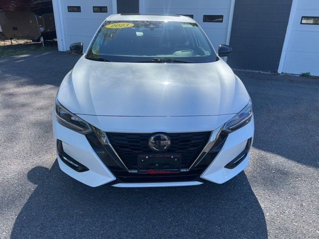 Used 2023 Nissan Sentra SR w/ SR Premium Package FWD image 2