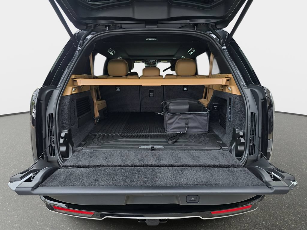 New 2026 Land Rover Range Rover Long Wheelbase SE AWD/4WD image 12