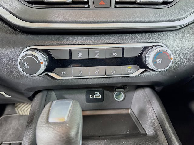 Certified 2024 Nissan Altima 2.5 S FWD image 13