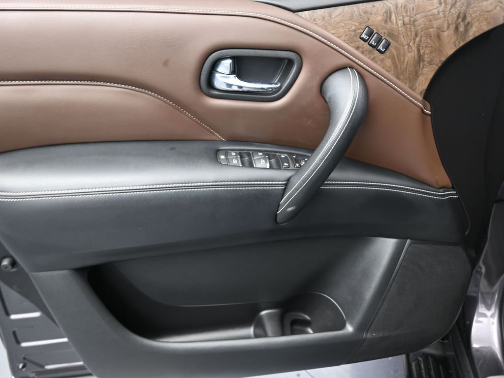 Used 2023 INFINITI QX80 Premium Select w/ Cargo Package image 15