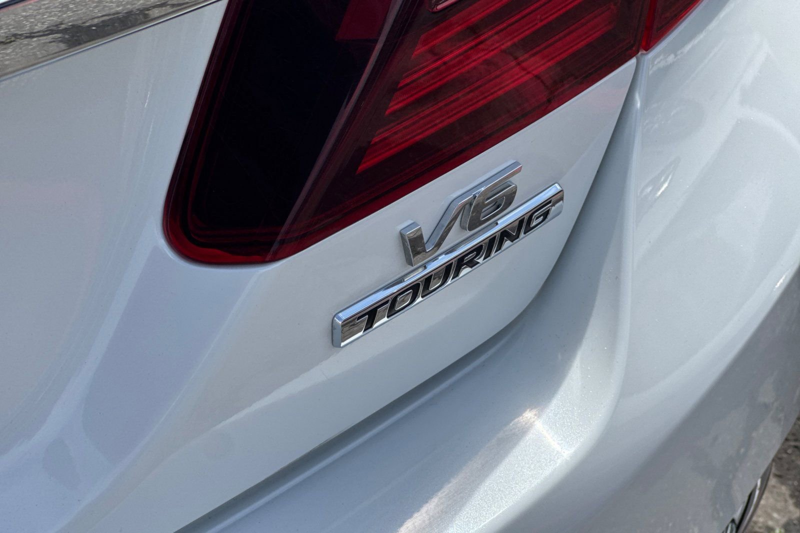 Used 2016 Honda Accord Touring image 30