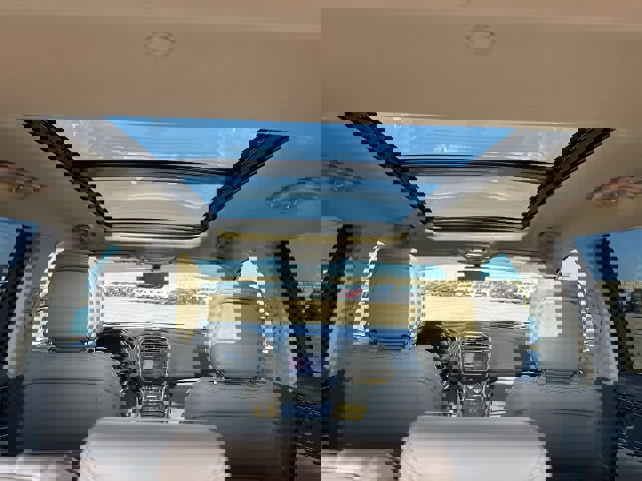 Used 2020 Lincoln Nautilus Reserve image 19