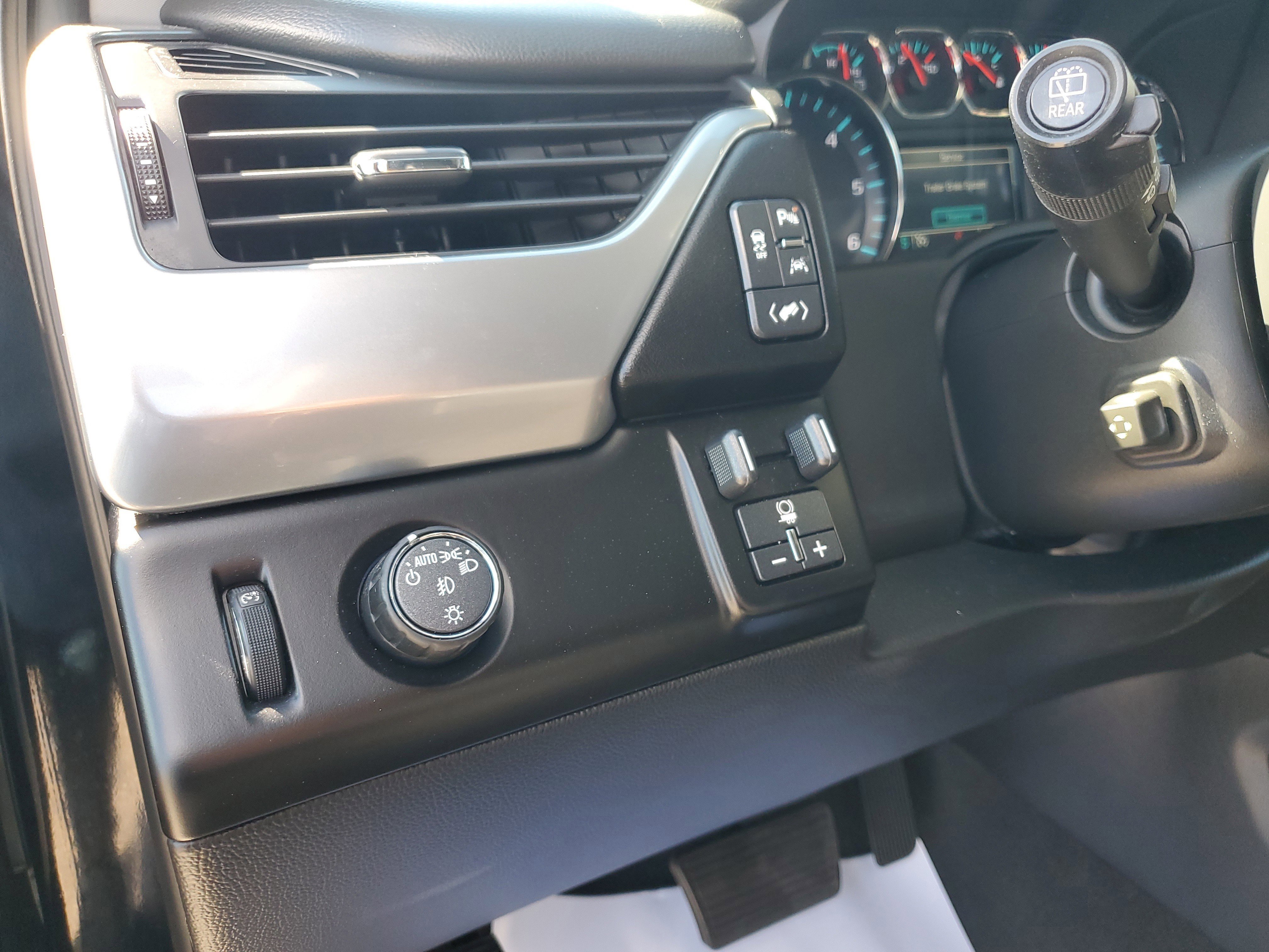 Used 2020 Chevrolet Suburban Premier w/ Max Trailering Package image 19