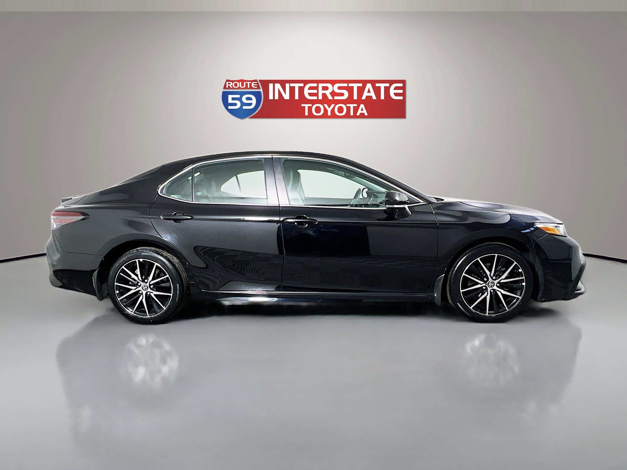 Certified 2024 Toyota Camry SE image 8