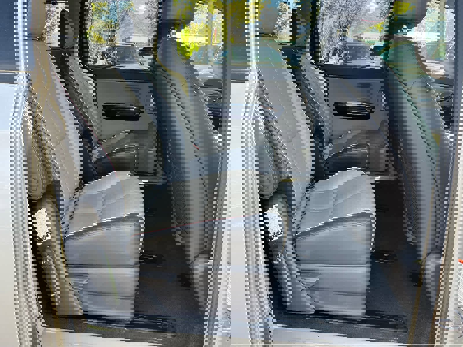 Used 2016 Kia Sedona SX image 22