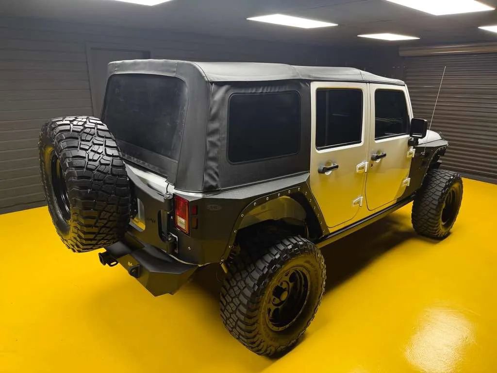 Used 2017 Jeep Wrangler Unlimited Sport w/ Quick Order Package 24S AWD/4WD image 5