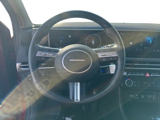 Used 2025 Hyundai Tucson Limited image 13