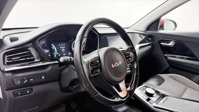 Used 2022 Kia Niro EX w/ Cold Weather Package FWD image 23