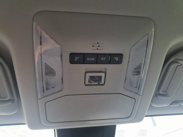 Used 2025 Toyota RAV4 XLE AWD/4WD image 22