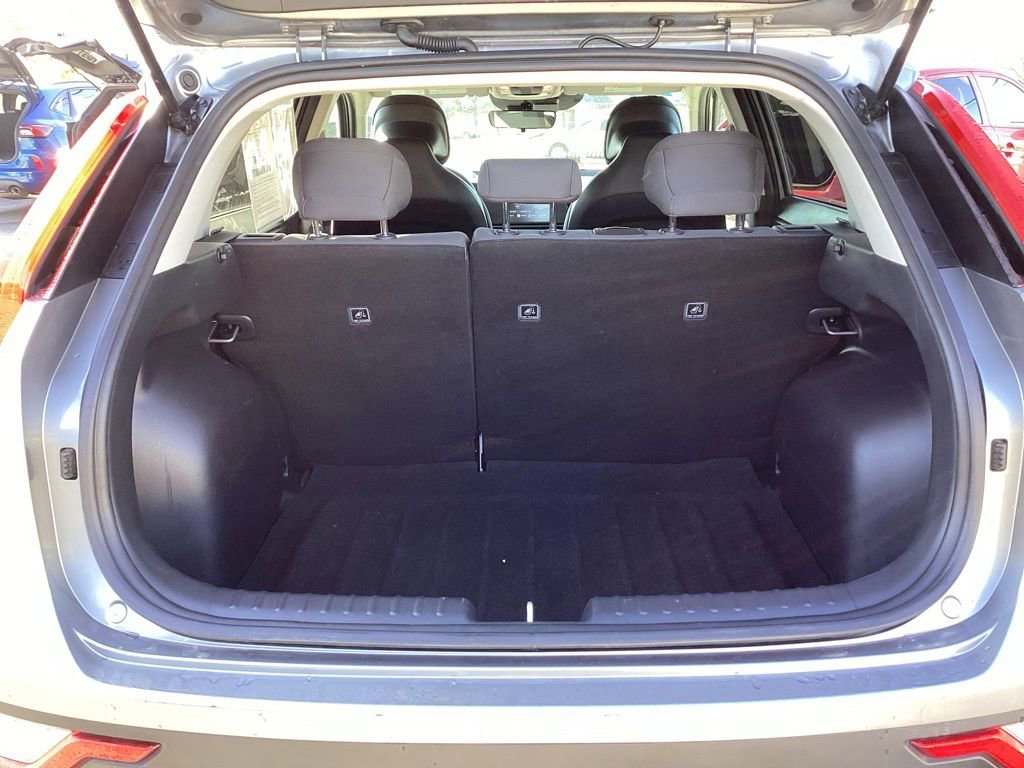 Used 2025 Kia Niro LX FWD image 14