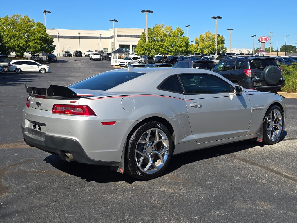 Used 2015 Chevrolet Camaro SS w/ RS Package RWD image 3