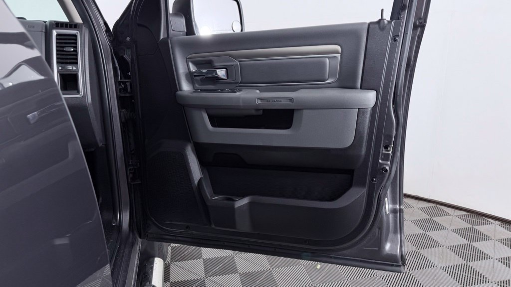 Used 2018 RAM 1500 Big Horn AWD/4WD image 29