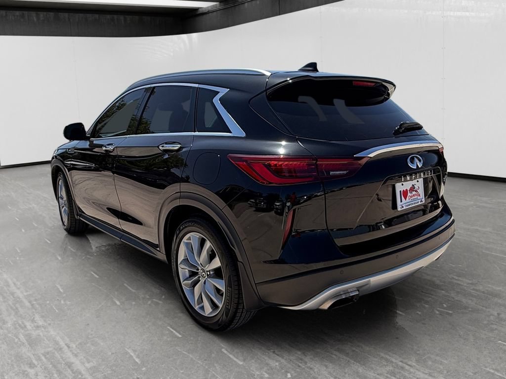 Used 2022 INFINITI QX50 Essential FWD image 3